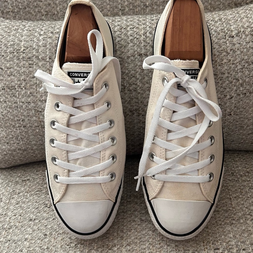 Classic Platform Canvas Sneakers in Cream - Picture 3 of 9